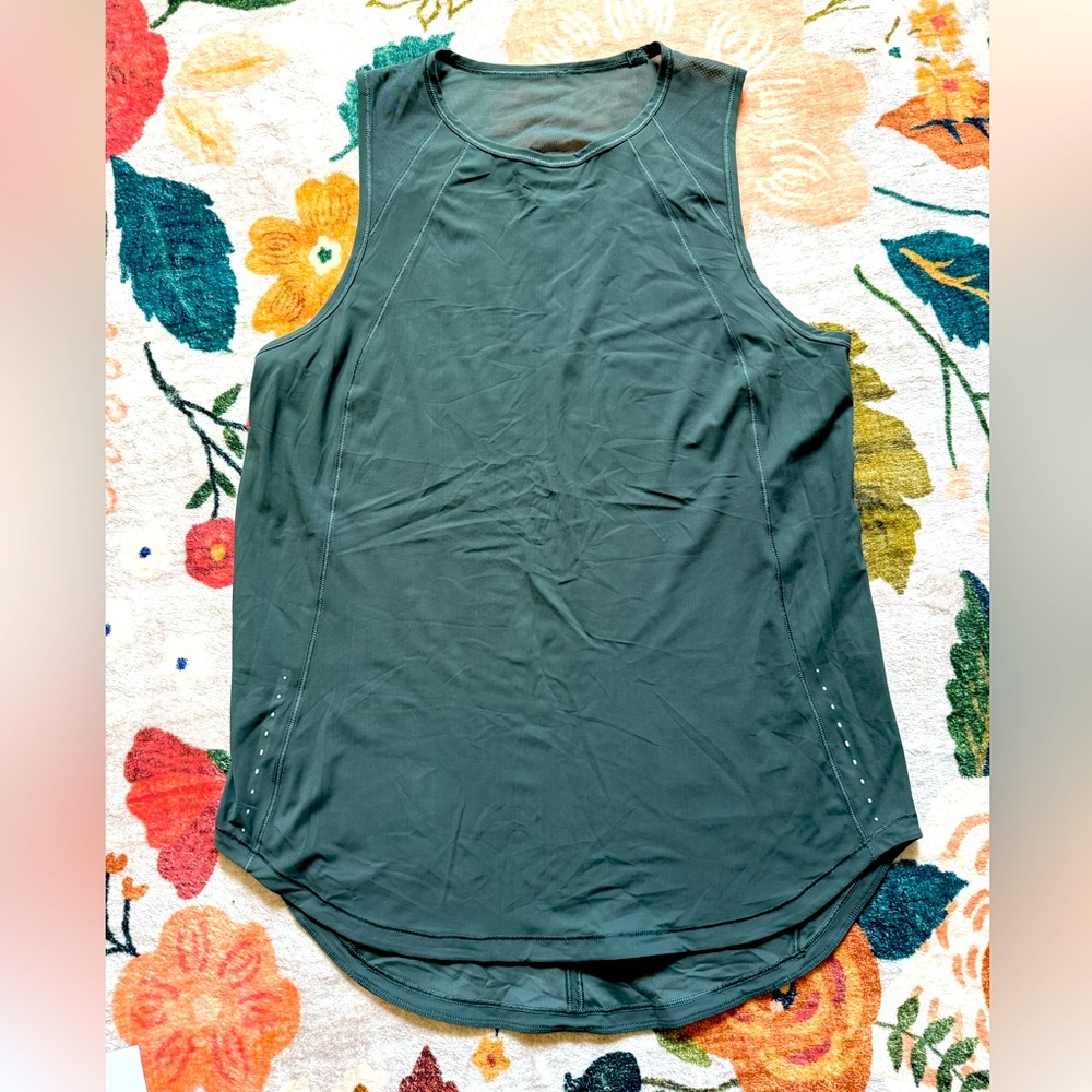Lululemon Sculpt Tank Top // EUC // Logo // Smoked Spruce